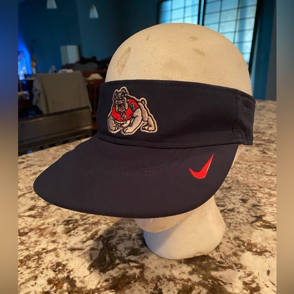 Vintage Nike Dri-Fit Fresno State Bulldogs Adjustable Visor Navy Blue - Picture 1 of 4